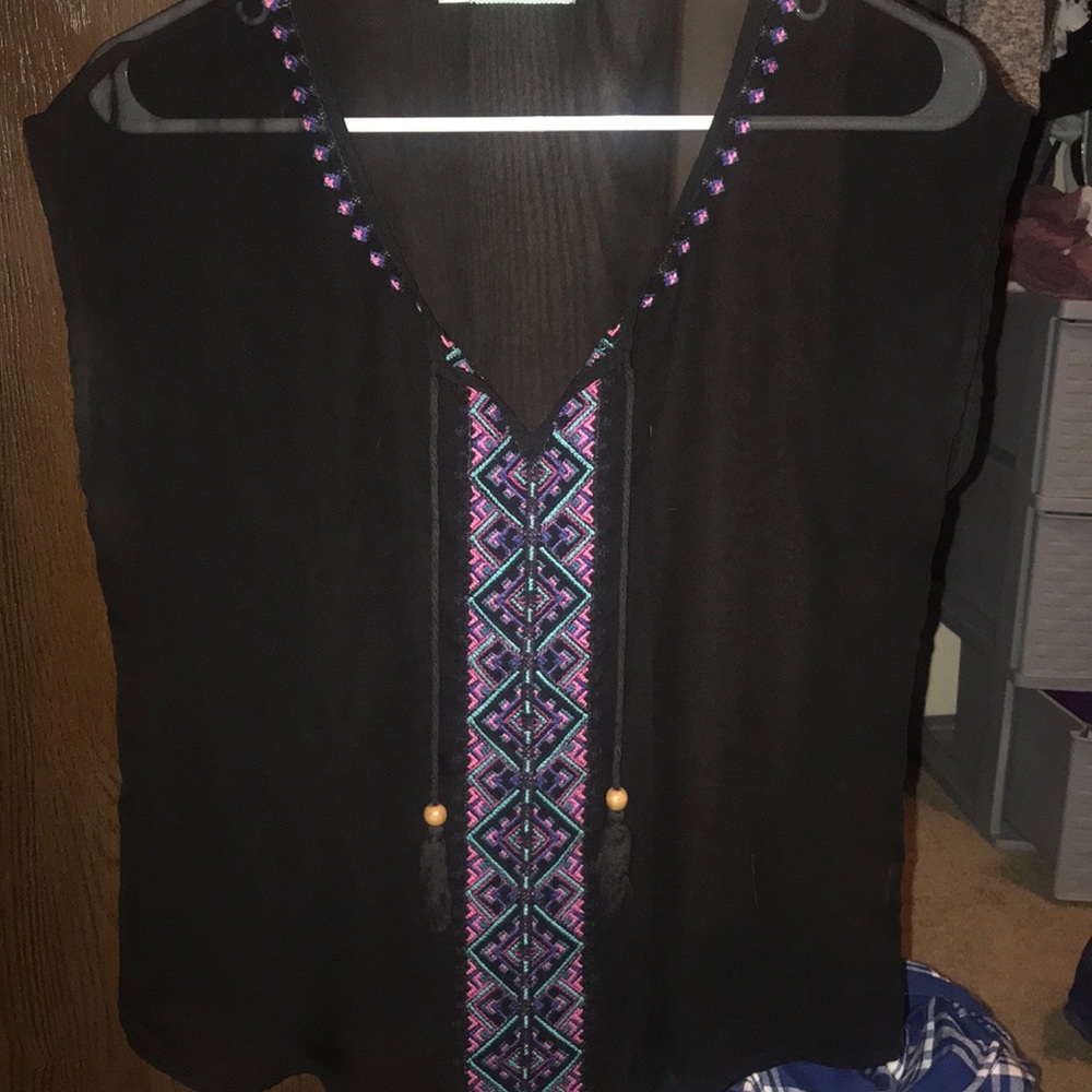 Maurice’s small blouse